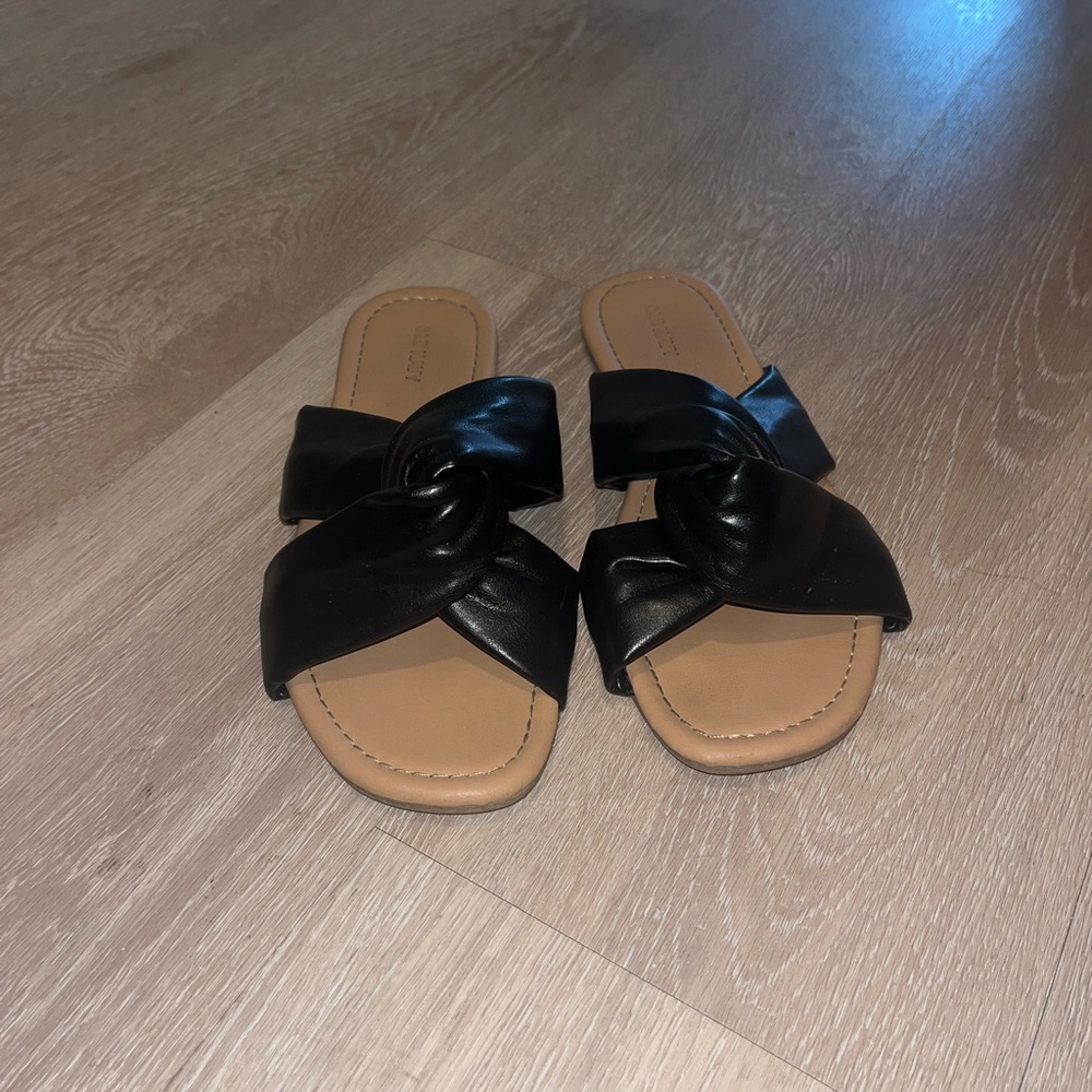 Old Navy Black Women's Knotted Slide Sandals